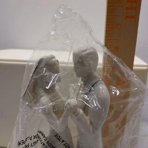 LENOX WEDDING PROMISES COLLECTION BRIDE/GROOM FIRST DANCE PORCELAIN NEW NOS VTG - Picture 6 of 16
